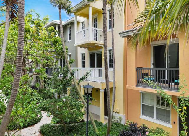 Property at 110 W Coda Cir #110, Delray Beach, FL 33444, 3 beds, 2.5 baths