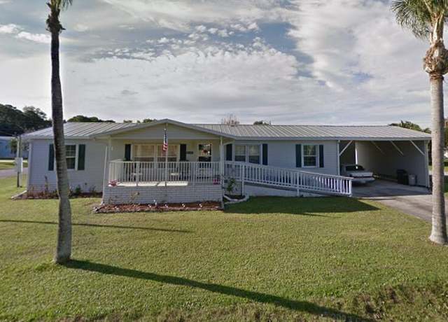 Property at 6325 SE Colonial Dr, Stuart, FL 34997, 3 beds, 2 baths