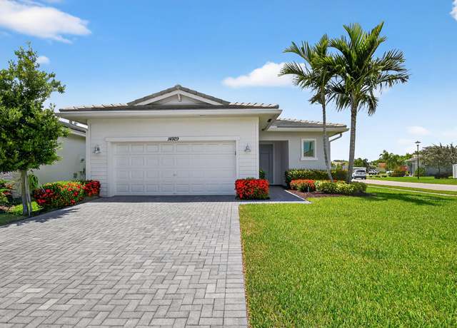 Property at 14929 Three Ponds Trl, Delray Beach, FL 33446, 2 beds, 2 baths