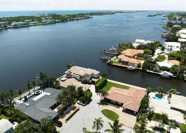 Property at 7-9 Duke Dr, Lake Worth Beach, FL 33460, 7 beds, 6 baths