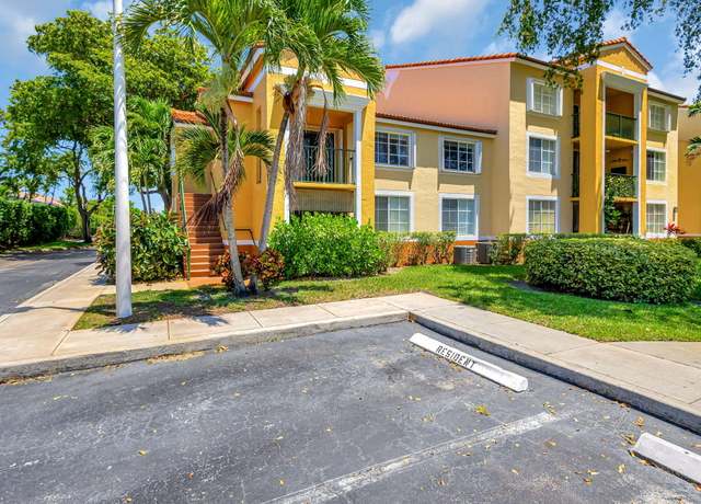 Property at 120 Yacht Club Way #208, Hypoluxo, FL 33462, 2 beds, 1 bath
