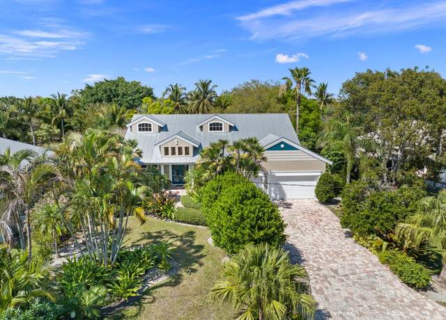 Property at 1993 SE Giffen Ave, Port Saint Lucie, FL 34952, 5 beds, 4.5 baths