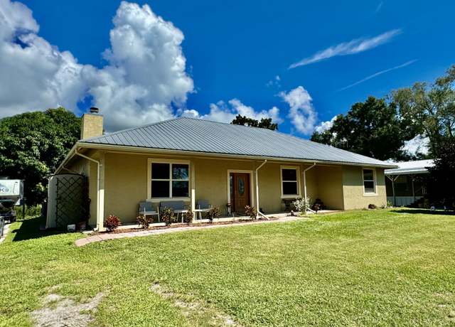Property at 3125 SE 26th St, Okeechobee, FL 34974, 3 beds, 2.5 baths