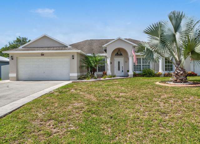 Property at 850 SW Tulip Blvd, Port Saint Lucie, FL 34953, 3 beds, 2 baths