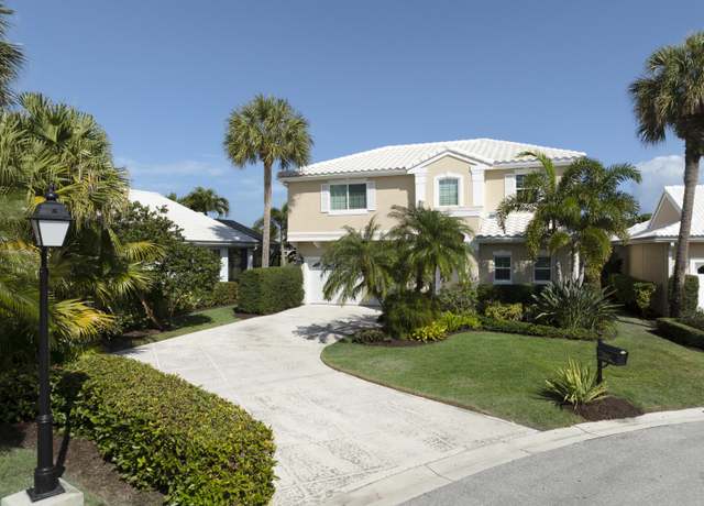 Property at 17080 Crossgate Dr, Jupiter, FL 33477, 3 beds, 2.5 baths