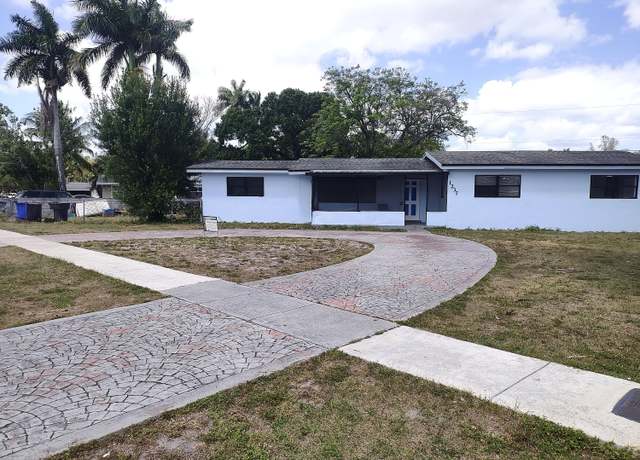 Property at 1237 NW 17 St, Fort Lauderdale, FL 33311, 4 beds, 2 baths