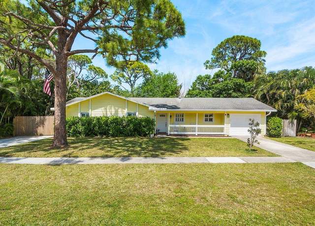 Property at 903 Oak Cir, Jupiter, FL 33458, 3 beds, 2 baths