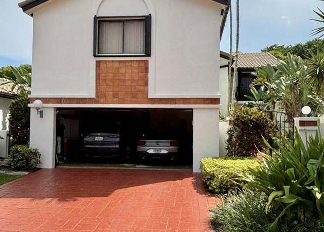 Property at 6382 Via Rosa, Boca Raton, FL 33433, 5 beds, 3 baths