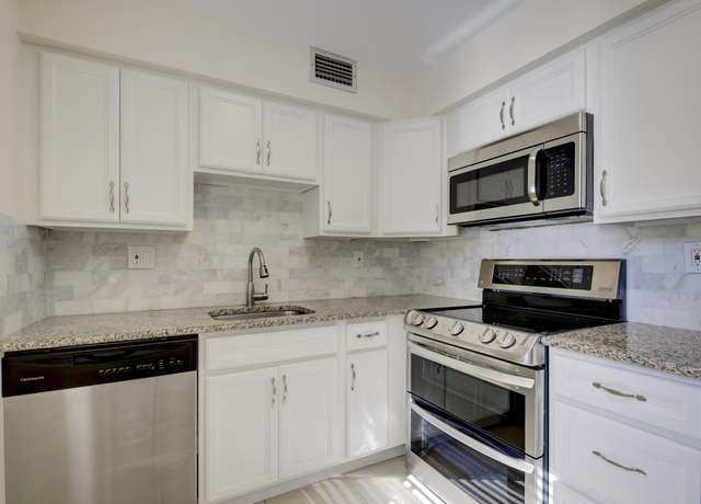 Property at 188 Piedmont D Unit D, Delray Beach, FL 33484, 2 beds, 2 baths