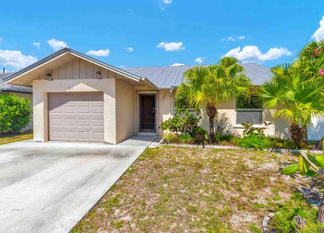Property at 5866 SE Wilsie Dr, Stuart, FL 34997, 3 beds, 2 baths