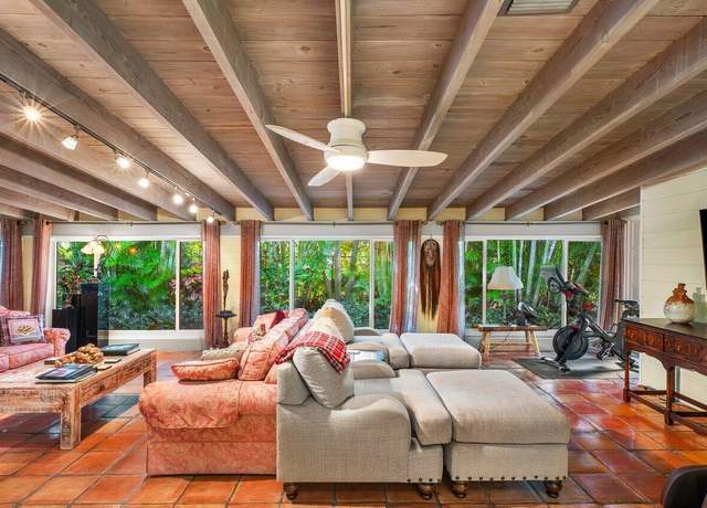 Property at 222 Cherry Ln, Palm Beach, FL 33480, 4 beds, 4.5 baths
