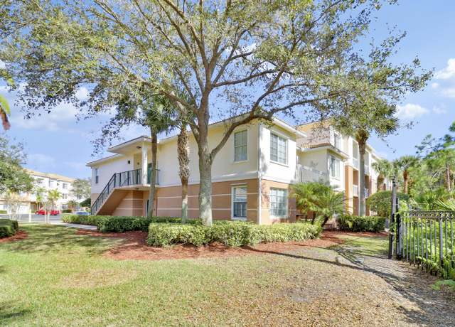 Property at 1212 Myrtlewood Cir E, Palm Beach Gardens, FL 33418, 2 beds, 2 baths