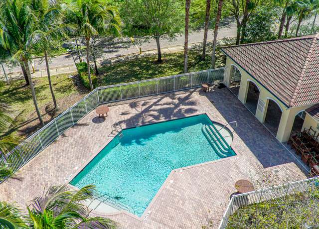 Property at 58 SE Palermo Ct #202, Stuart, FL 34994, 2 beds, 2 baths