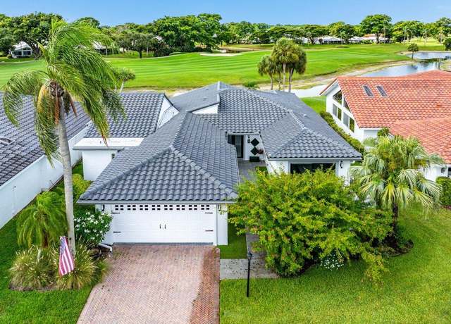 Property at 51 Woods Ln, Boynton Beach, FL 33436, 3 beds, 3 baths