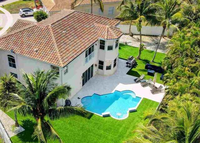 Property at 6969 Finamore Cir, Lake Worth, FL 33467, 4 beds, 3 baths