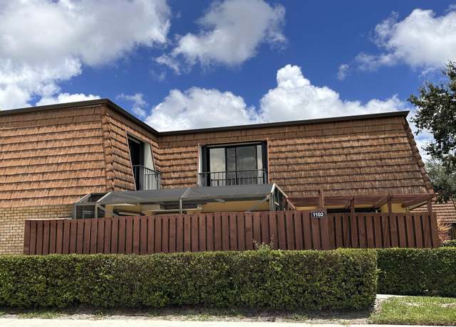 Property at 1102 11th Ln Unit C, Greenacres, FL 33463, 3 beds, 3.5 baths