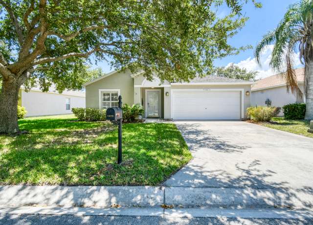 Property at 1415 11th Ln, Vero Beach, FL 32960, 4 beds, 2 baths