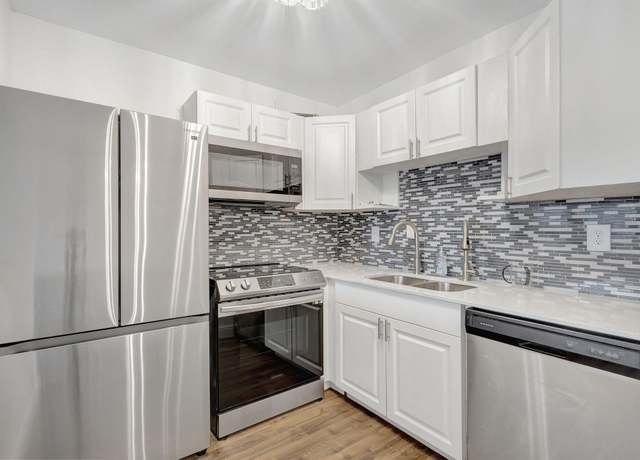 Property at 7 Andover A, West Palm Beach, FL 33417, 1 bed, 1 bath