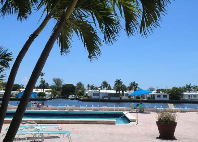 Property at 2012 S Federal Hwy #303, Boynton Beach, FL 33435, 2 beds, 2 baths