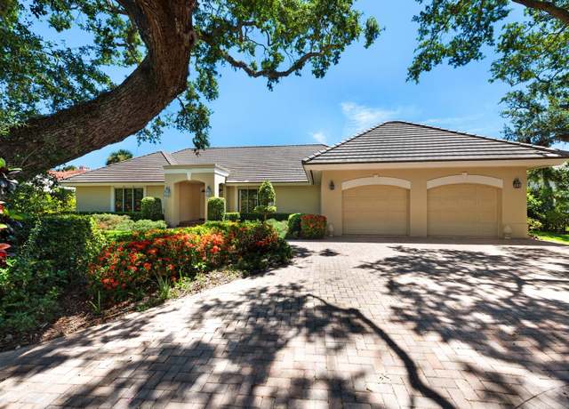 Property at 370 Shores Dr, Vero Beach, FL 32963, 3 beds, 3 baths