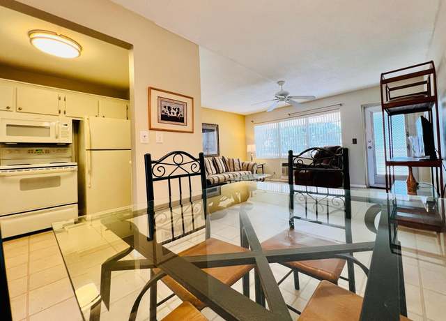Property at 42 Andover B, West Palm Beach, FL 33417, 1 bed, 1 bath