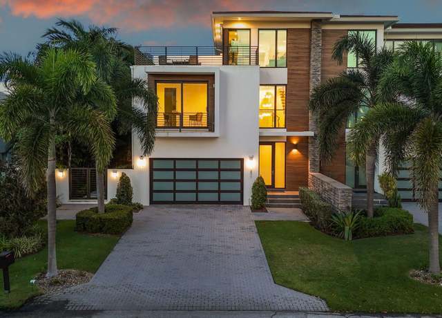 Property at 211 Macfarlane Dr, Delray Beach, FL 33483, 3 beds, 3.5 baths