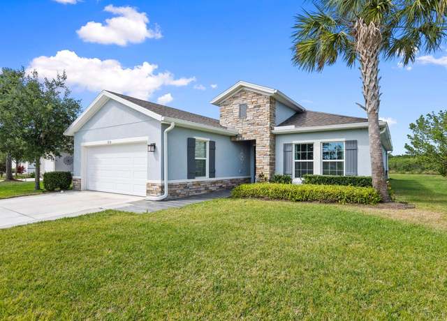 Property at 3514 Carriage Pointe Cir, Fort Pierce, FL 34981, 3 beds, 2 baths