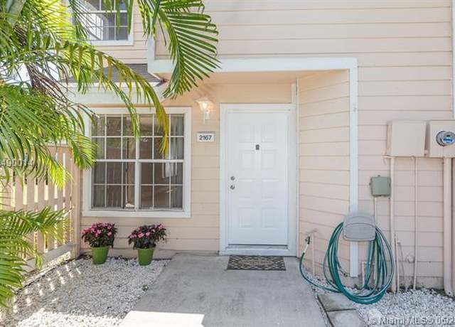 Property at 2167 Champions Way, North Lauderdale, FL 33068, 2 beds, 2.5 baths
