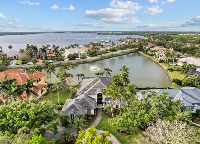 Property at 560 SW Bay Pointe Cir, Palm City, FL 34990, 3 beds, 3.5 baths