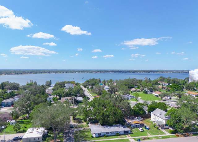 Property at 657 Ave C SW, Winter Haven, FL 33880, 3 beds, 2 baths