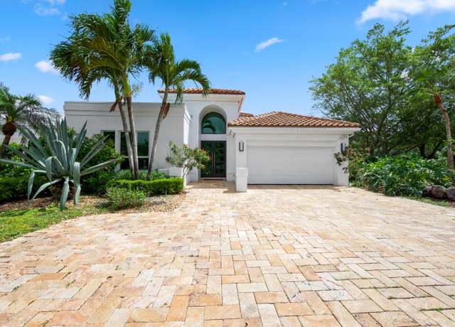 Property at 5600 Regency Cir E, Boca Raton, FL 33496, 3 beds, 3.5 baths