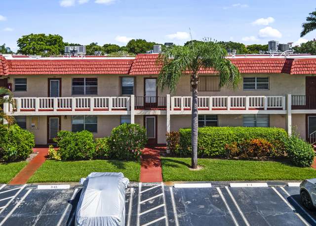 Property at 3 Abbey Ln #106, Delray Beach, FL 33446, 2 beds, 2 baths