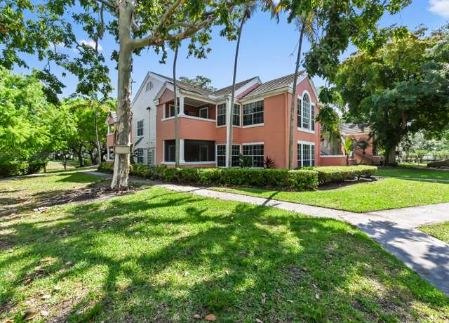 Property at 1125 Crystal Way Unit I, Delray Beach, FL 33444, 2 beds, 2 baths