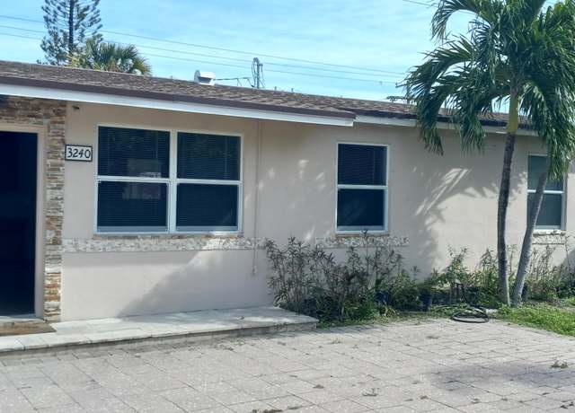 Property at 3240 Avenue F, Riviera Beach, FL 33404, 3 beds, 1 bath