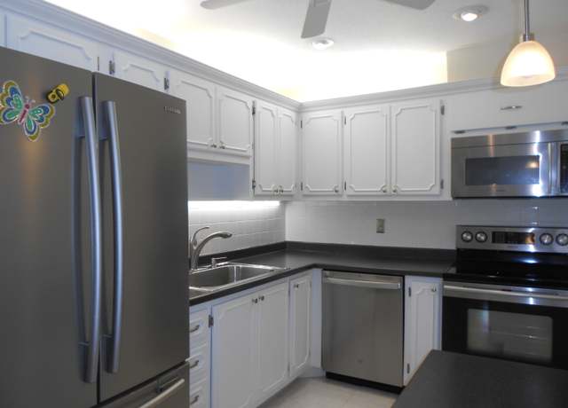 Property at 10088 40th Way S #242, Boynton Beach, FL 33436, 2 beds, 2 baths