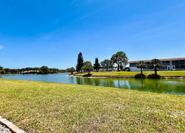 Property at 338 Chatham Q, West Palm Beach, FL 33417, 2 beds, 1.5 baths