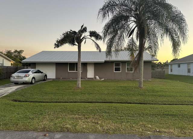 Property at 956 SE Browning Ave, Port Saint Lucie, FL 34953, 3 beds, 2 baths