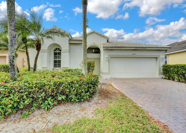 Property at 10079 Diamond Lake Rd, Boynton Beach, FL 33437, 3 beds, 3 baths