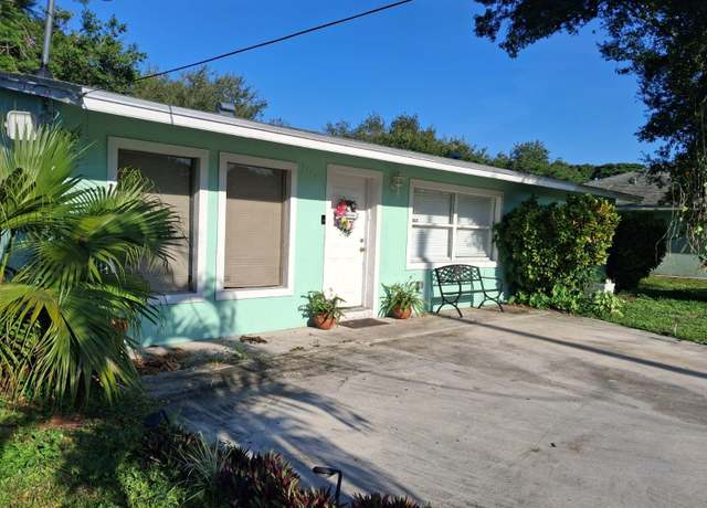 Property at 2506 Oleander Blvd, Fort Pierce, FL 34982, 3 beds, 2 baths
