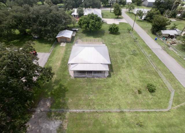Property at 1000 SW 4th Ave, Okeechobee, FL 34974, 3 beds, 2 baths