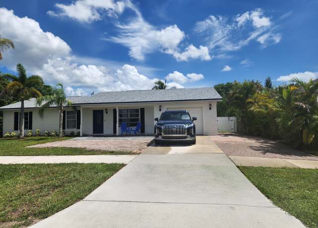 Property at 708 NW Floresta Dr, Port Saint Lucie, FL 34983, 3 beds, 2 baths