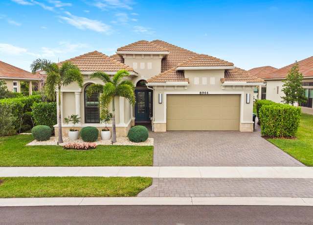 Property at 8944 Bastille Cir E, Parkland, FL 33076, 2 beds, 2.5 baths