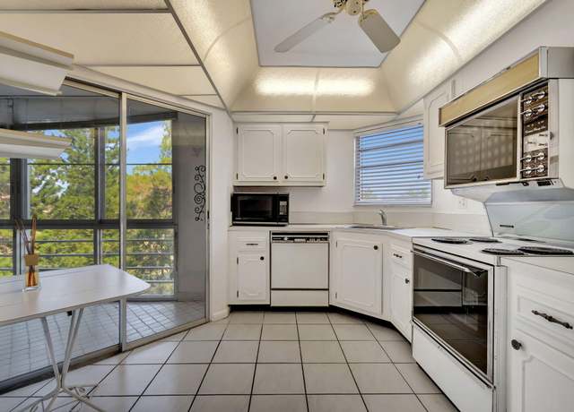 Property at 3810 Via Poinciana #502, Lake Worth, FL 33467, 2 beds, 2 baths