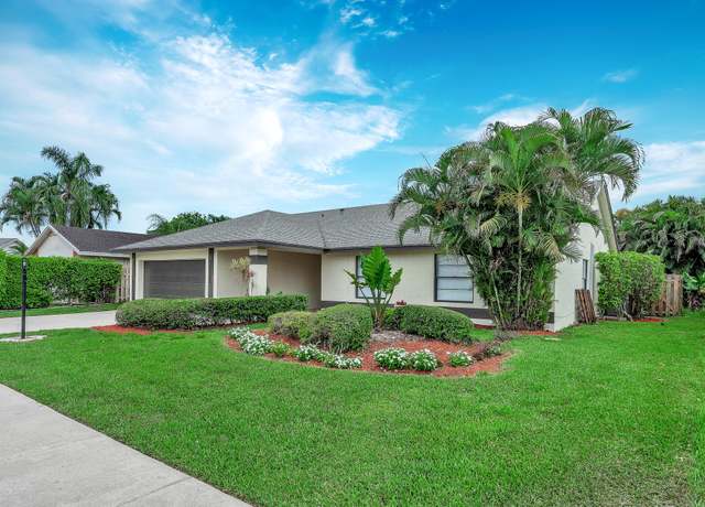 Property at 9817 Majorca Pl, Boca Raton, FL 33434, 4 beds, 2 baths