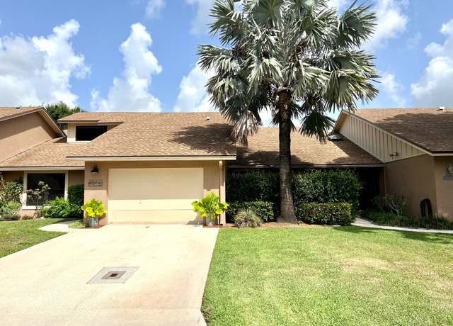 Property at 11898 Donlin Dr, Wellington, FL 33414, 2 beds, 2 baths