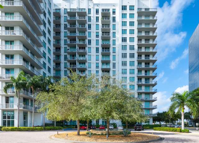 Property at 300 S Australian Ave #126, West Palm Beach, FL 33401, 2 beds, 2.5 baths
