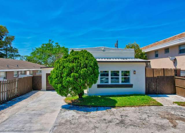 Property at 1313 N Federal Hwy, Lake Worth Beach, FL 33460, 3 beds, 2 baths