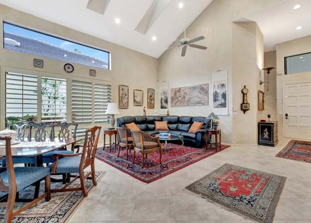 Property at 20019 Waters Edge Dr, Boca Raton, FL 33434, 3 beds, 3 baths