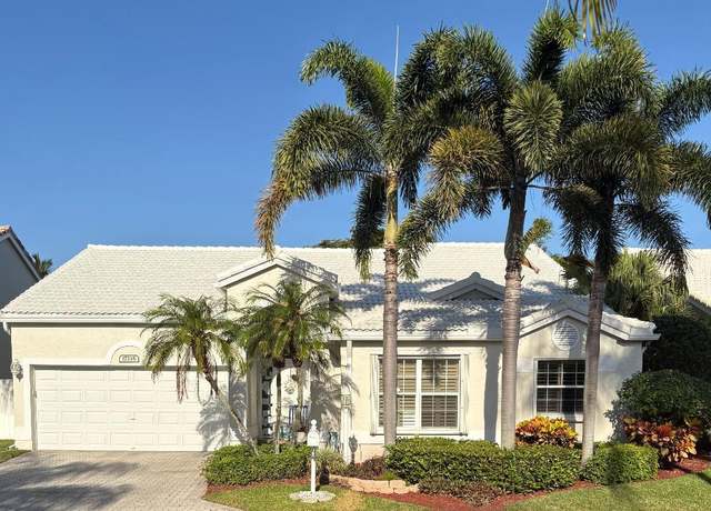 Property at 17218 Ventana Dr, Boca Raton, FL 33487, 4 beds, 2 baths