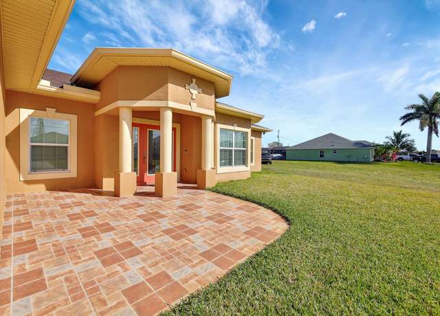 Property at 673 SW Jordin Ave, Port Saint Lucie, FL 34953, 3 beds, 2 baths